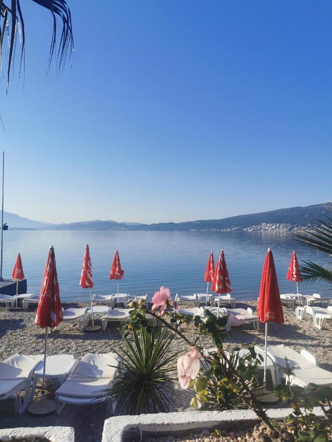 Hotel Azzurro Херцег Нови Екстериор снимка