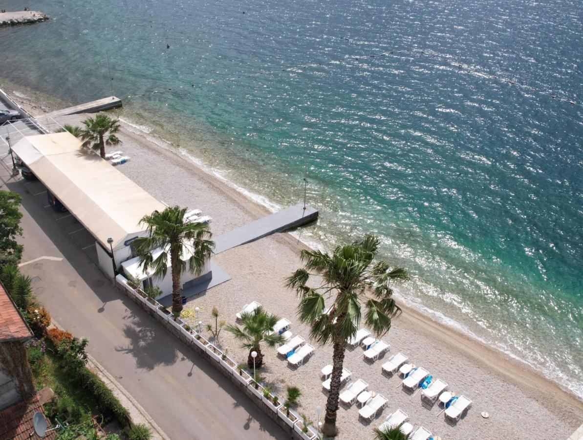 Hotel Azzurro Херцег Нови Екстериор снимка