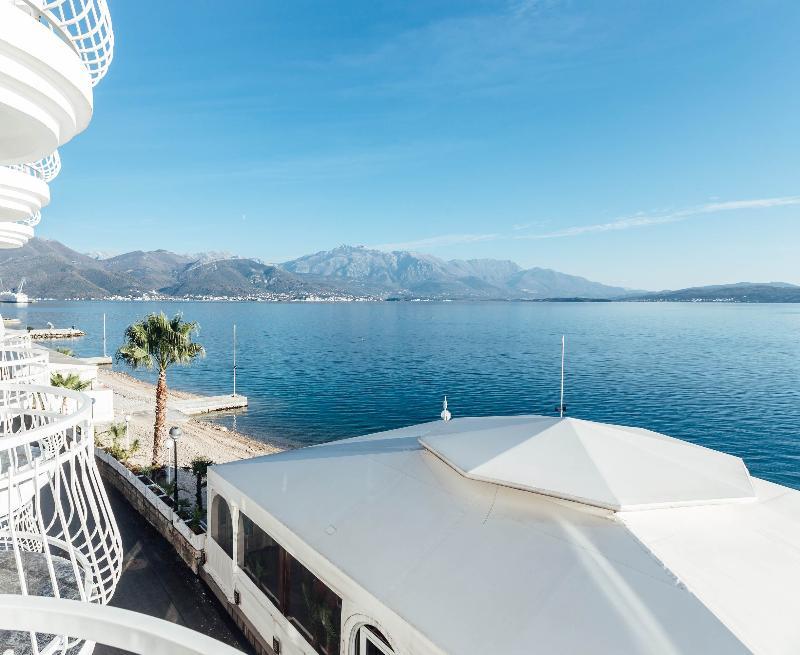 Hotel Azzurro Херцег Нови Екстериор снимка